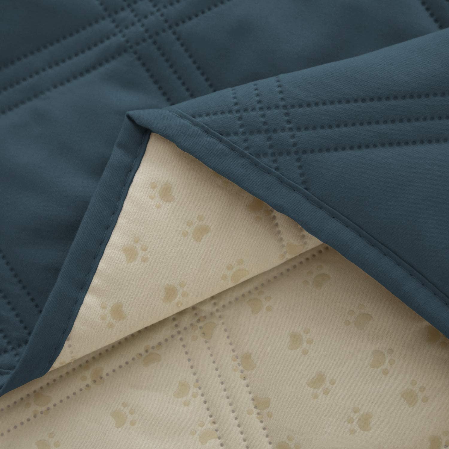 AquaShield™ Premium Waterproof Anti-Slip Pet Blanket